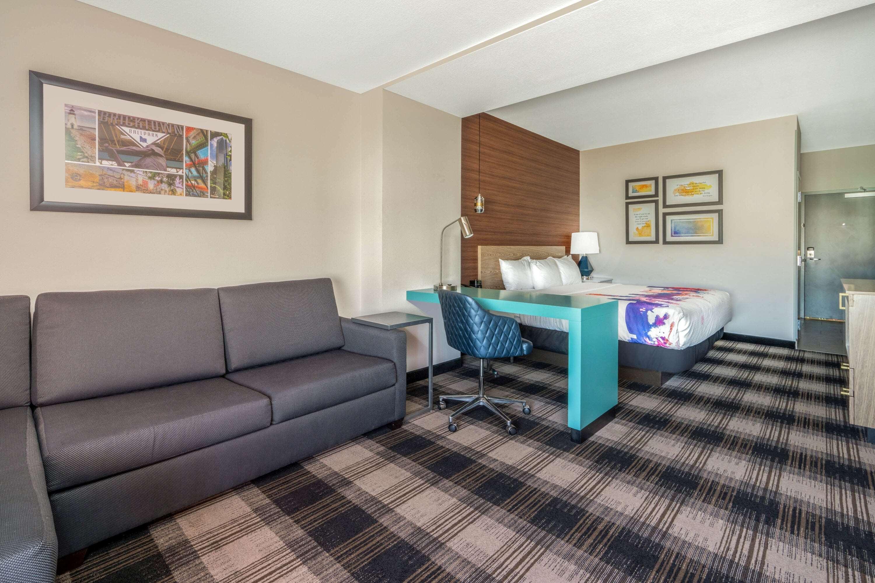 La Quinta By Wyndham Airport Hotel 3*